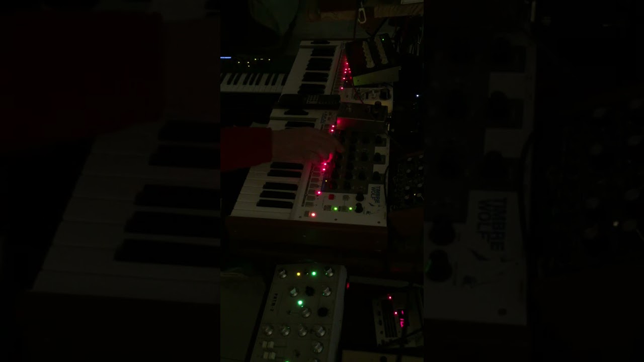 groovy nighty My / Dark Energy -Ritm2 - Dreadbox #electronicmusic #music #analogsynth #techno #akai