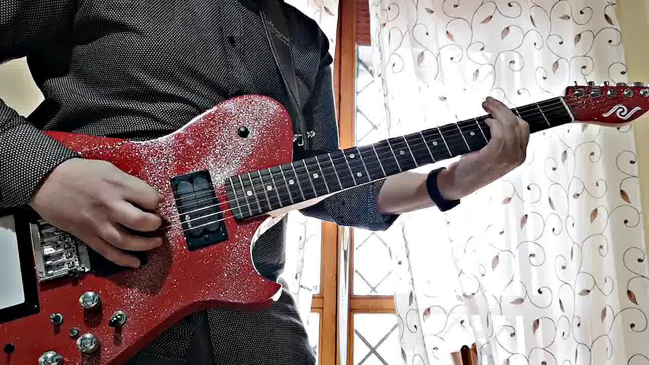 Muse - Blockades cover by Luca Nisi (Red Glitter replica)
