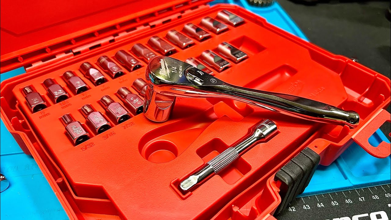 MILWAUKEE - Perfect 1/4 in. Drive Metric Ratchet and Socket Mechanics Tool Set (28-Piece)