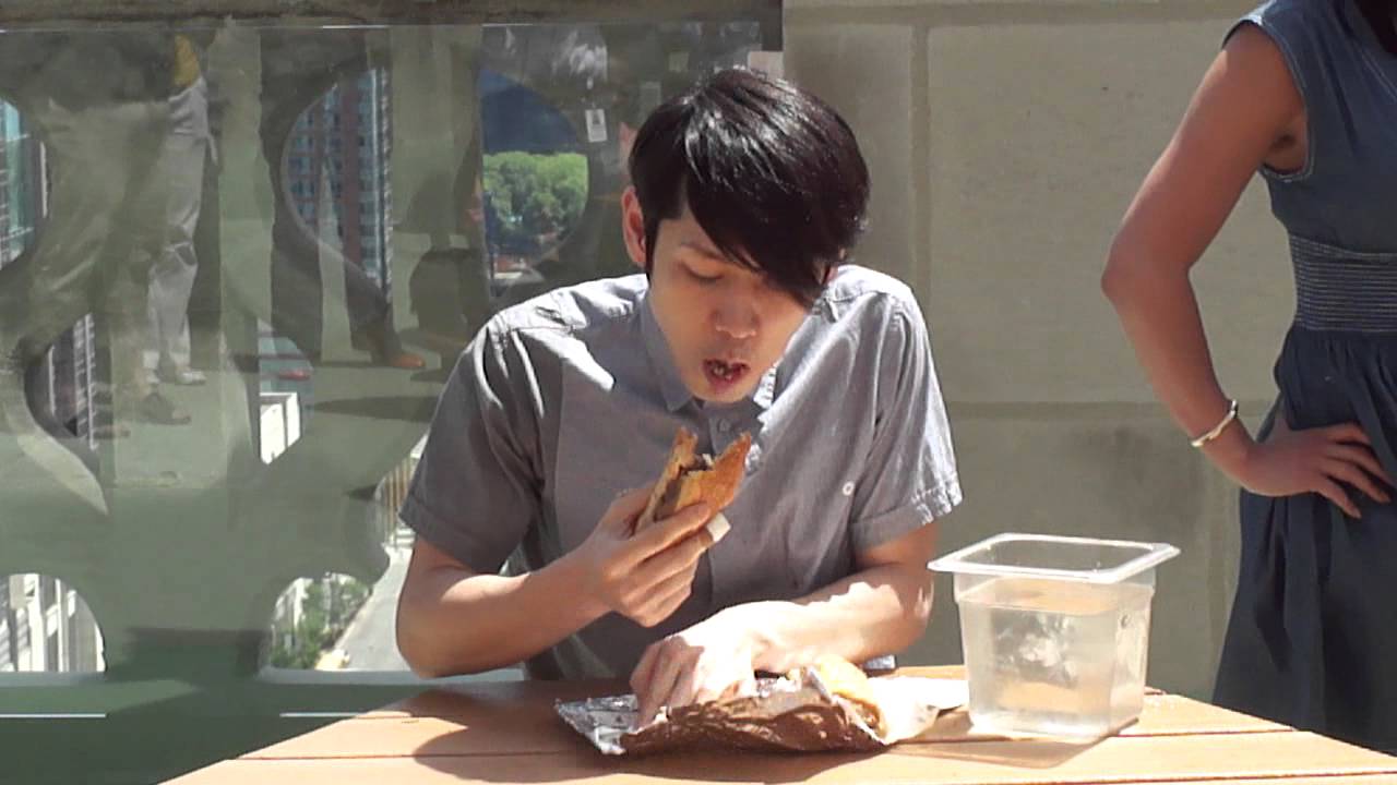 Kobayashi vs ChicagoNow : Italian Beef eating contest