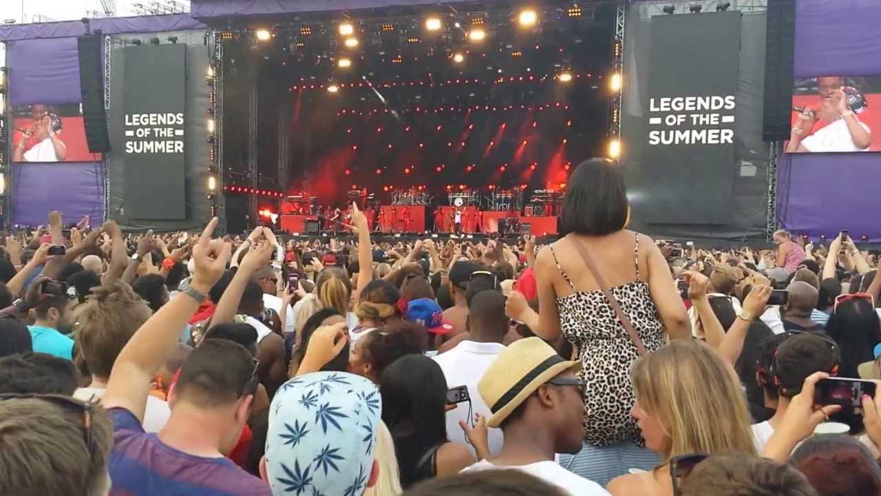Holy Grail Jay-Z feat Justin Timberlake Live at Wireless Festival 2013 Legends of the Summer