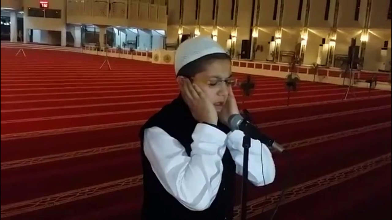Adaan Recited by Student (Sheikh Umar) in Shah Faisal Mosque Islamabad with Inside View