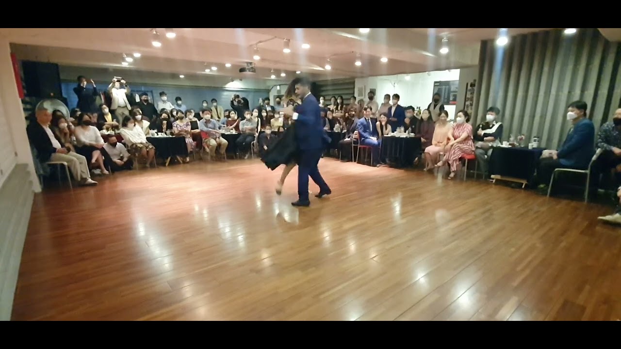 [부산탱고카페] 데땅고 2022 Lucas Carrizo y Paula Tejeda 4