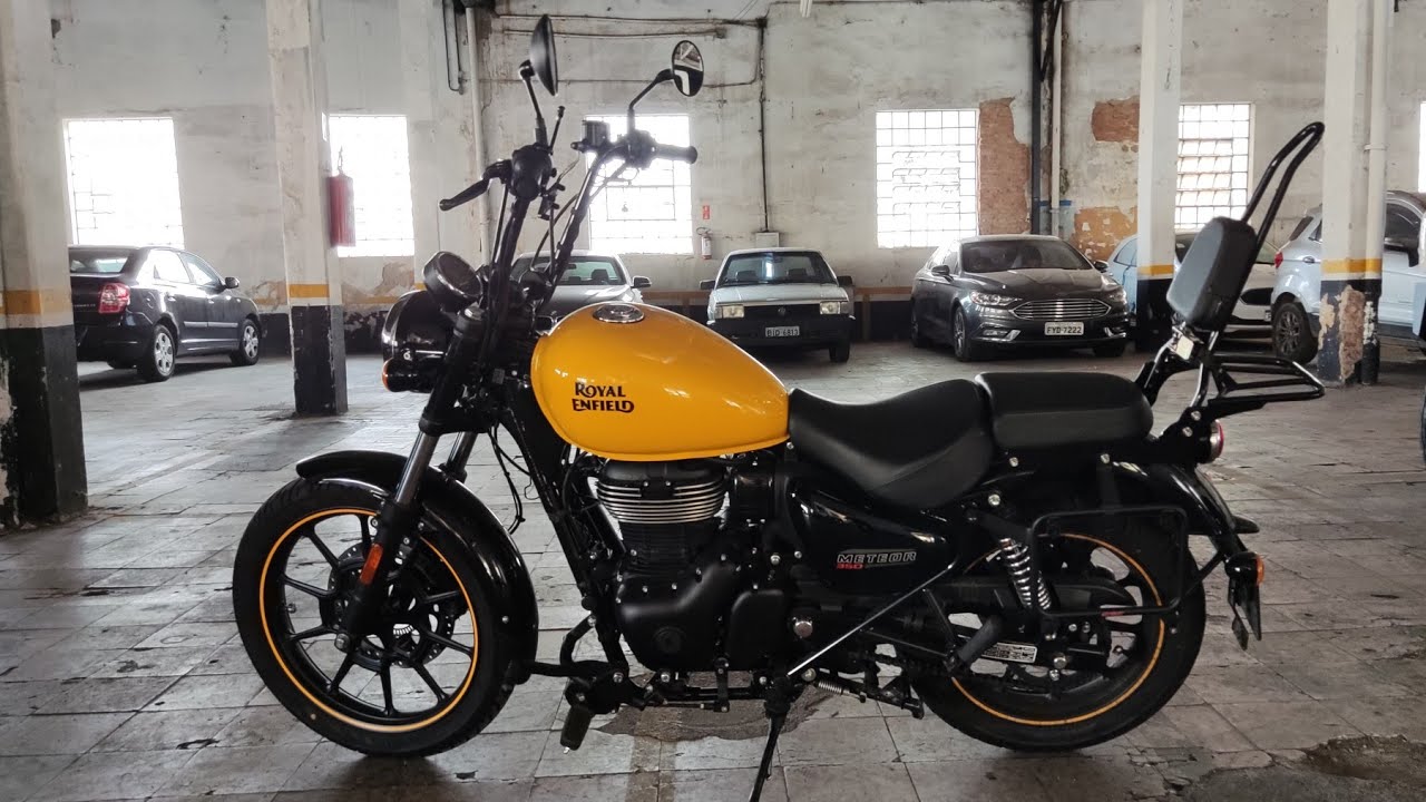 Royal Enfield Meteor 350 com 