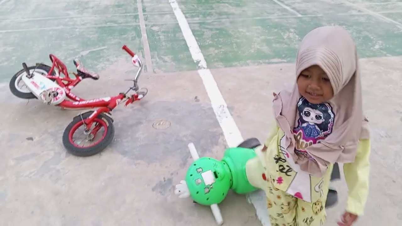 Sore sore bersepeda...