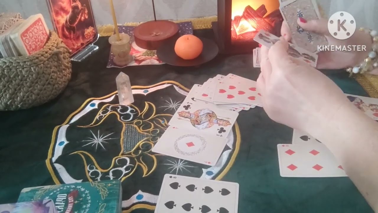 Крестовый король. Погода в доме ♣️. Кароля.Кто рядом?