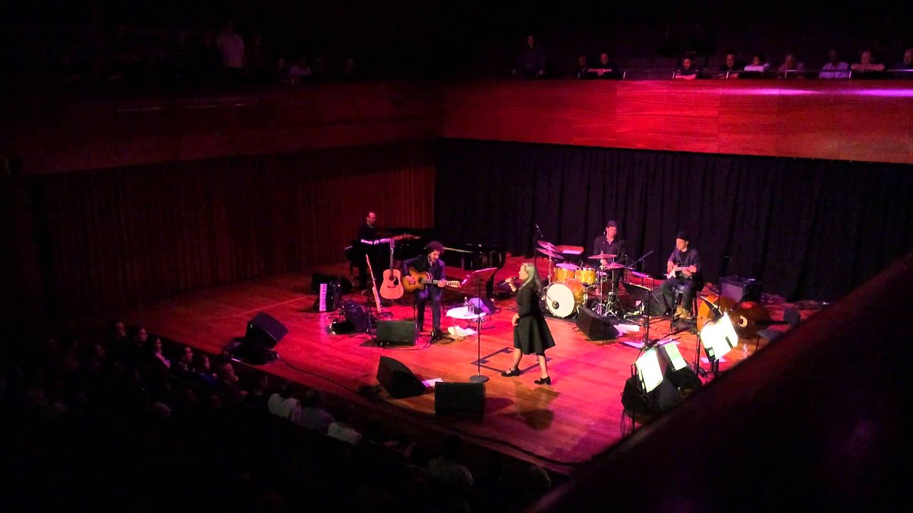 Natalie Merchant - Kind And Generous (@ London, 11th May 2014)