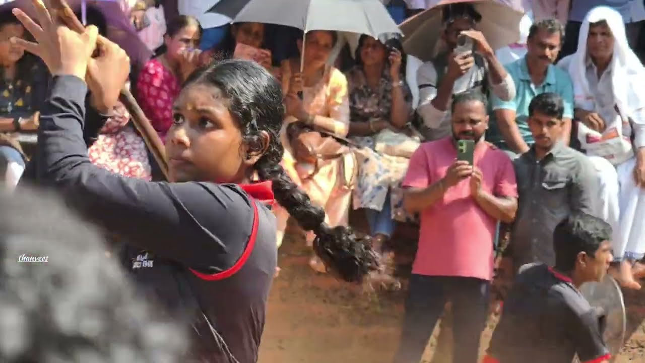 തീ പാറുന്ന കളരി അഭ്യാസം 🙄🙄