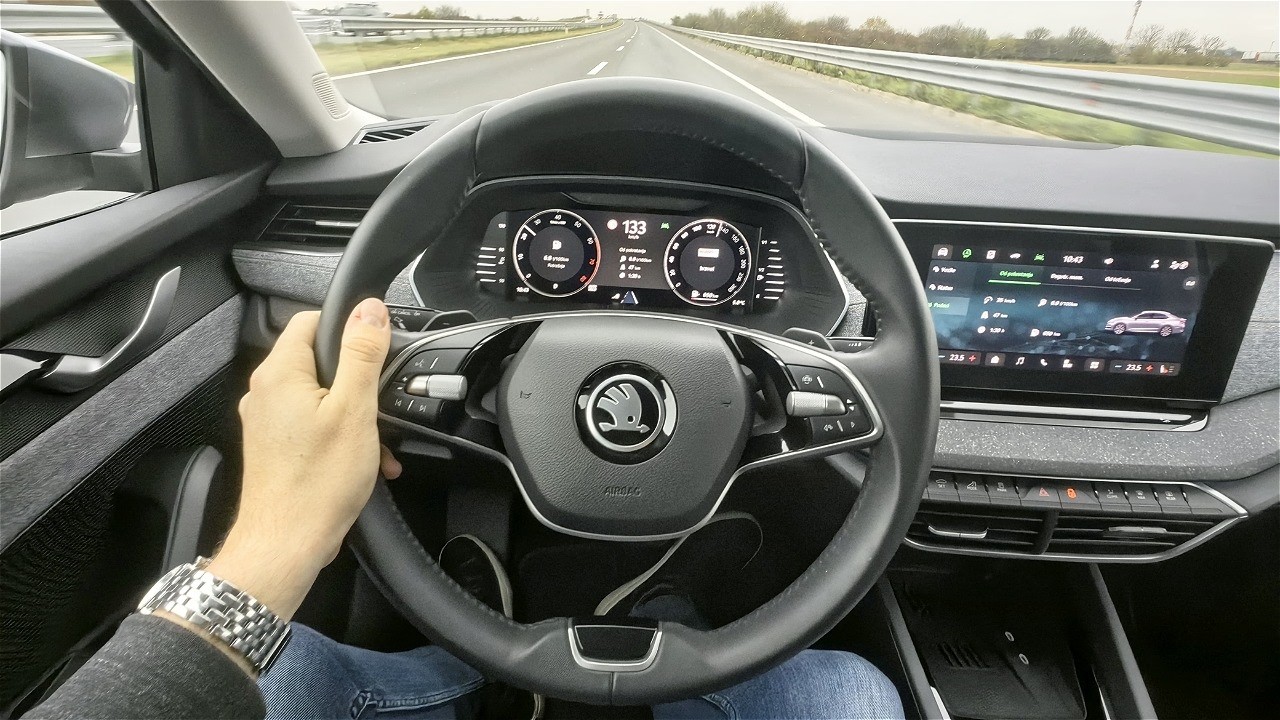 Škoda OCTAVIA FL 2024 1.5 TSI DSG (115 HP) - fuel consumption at 130 km/h (long term and urban)