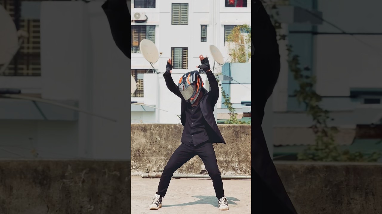 Aite Dekhi Jaite Dekhi - Bangla Dance Video #dance #abir #shorts #helmetdance #shortsfeed
