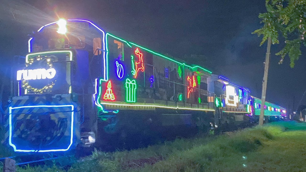 Trem de natal da Rumo/ABPF saindo de Pederneiras-SP
