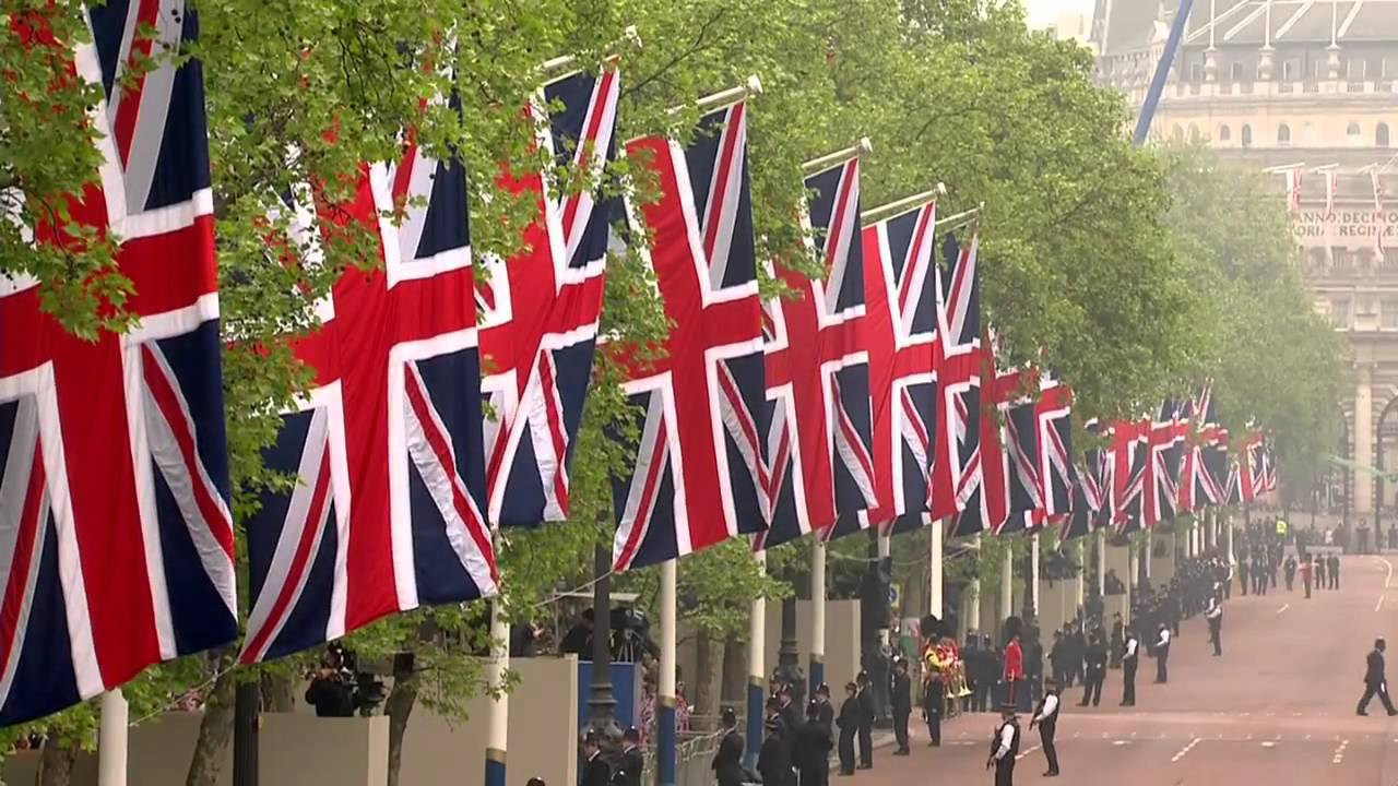 Crowds celebrate outside Clarence House