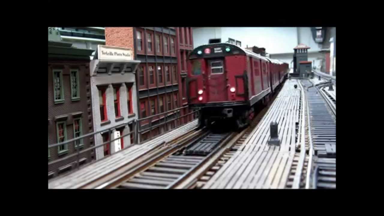 MTA NYC Transit EL & SUBWAY - O-Scale IRT Redbird cars local train approaching on my EL