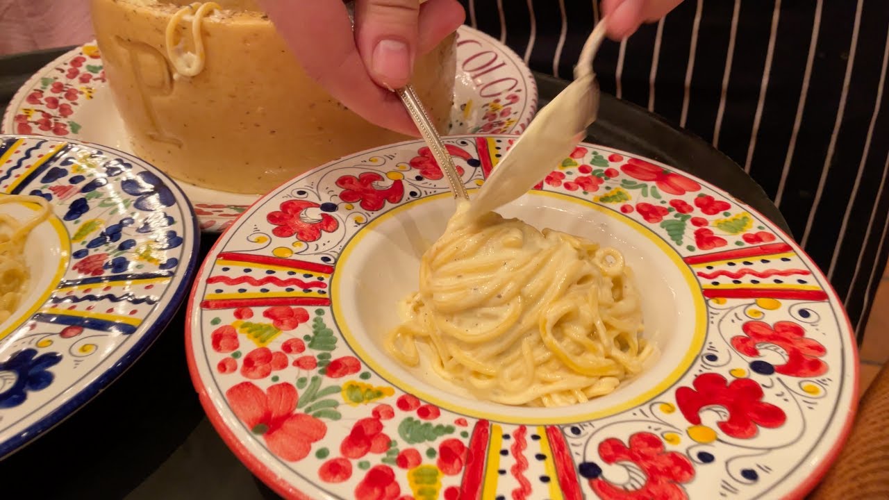 CIRCOLO POPOLARE - Best Italian Restaurant In London ??