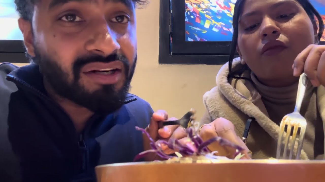 We Tried the MOST SPICY Momos in Delhi