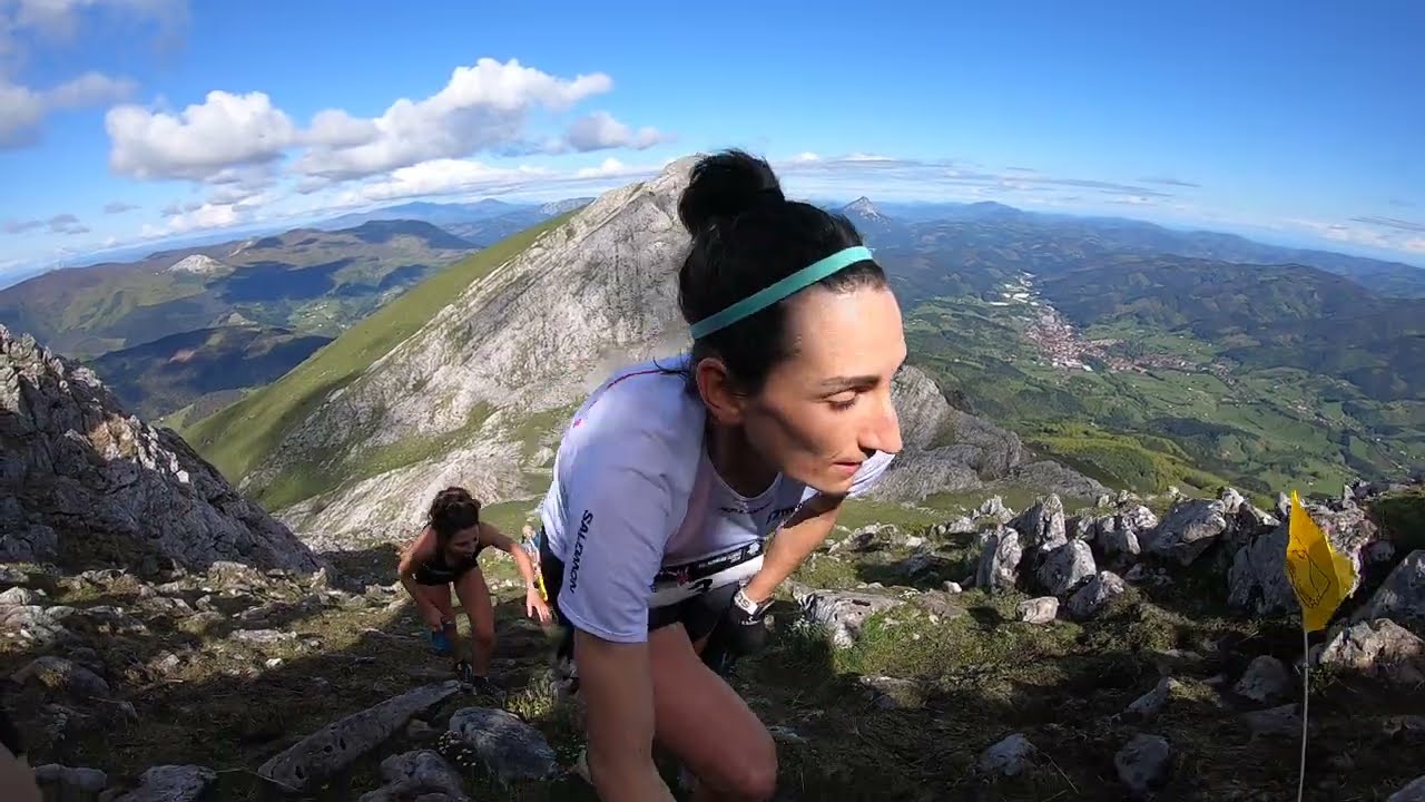 Lide Urrestarazu Y Oihana KortazaAloñako Igoera en Arkaitz km 10