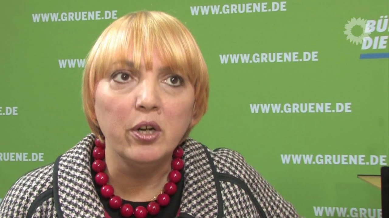 Claudia Roth: Bankenabgabe ist Politikersatz