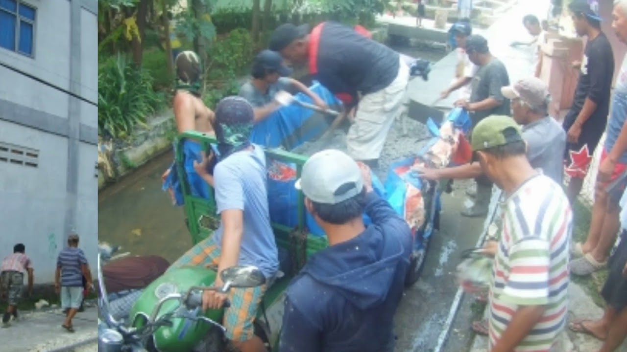 Gotong Royong Betonisasi RW 011 Kranji Barat