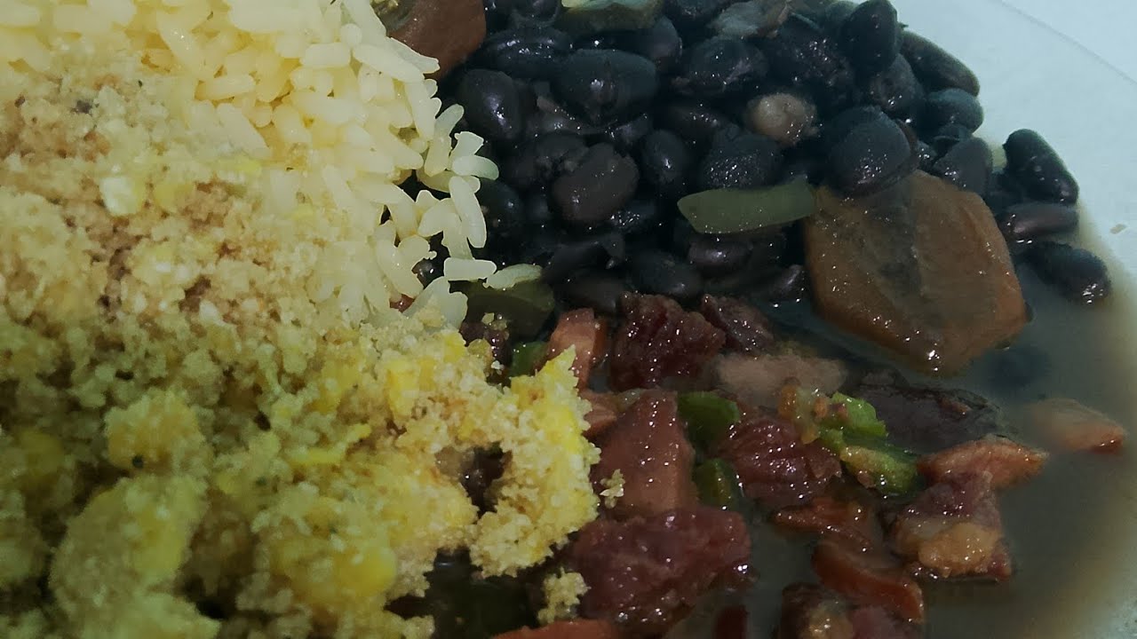 CHARQUE E CALABRESA ACEBOLADA, FAROFINHA DE OVOS, FEIJÃO E ARROZ 😋
