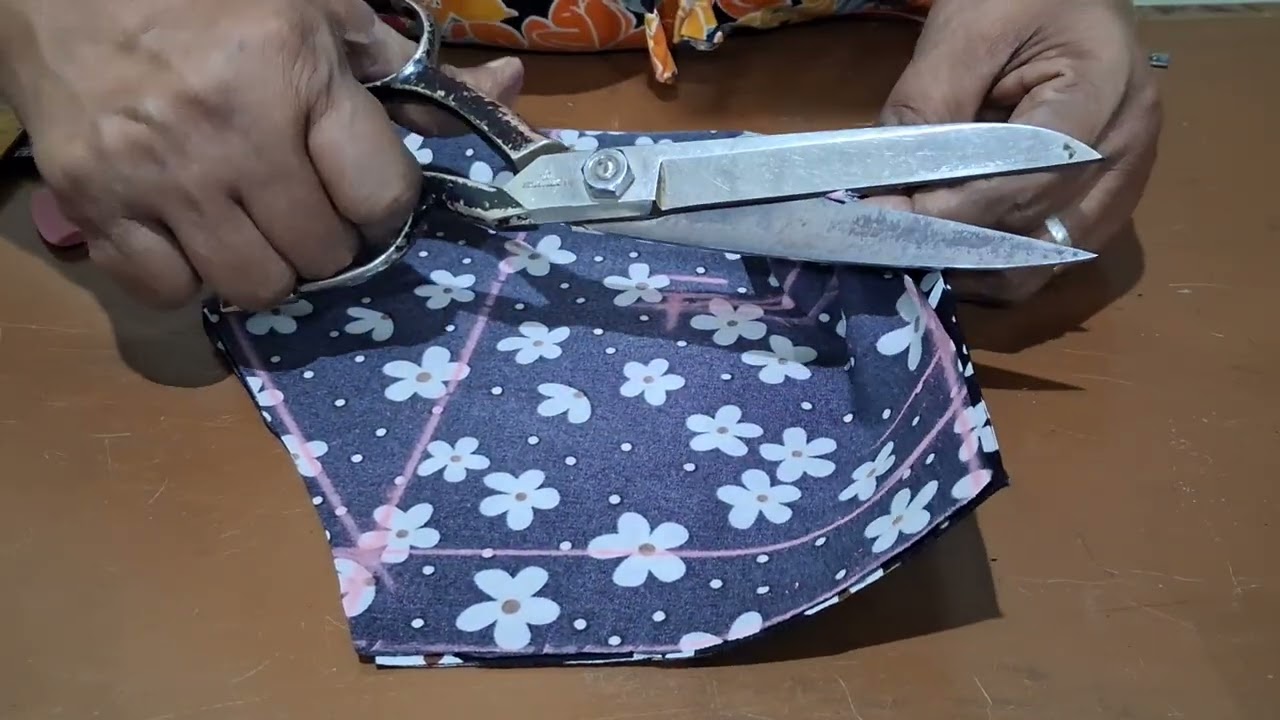 மாடல்  கவுன் கட்டிங் 