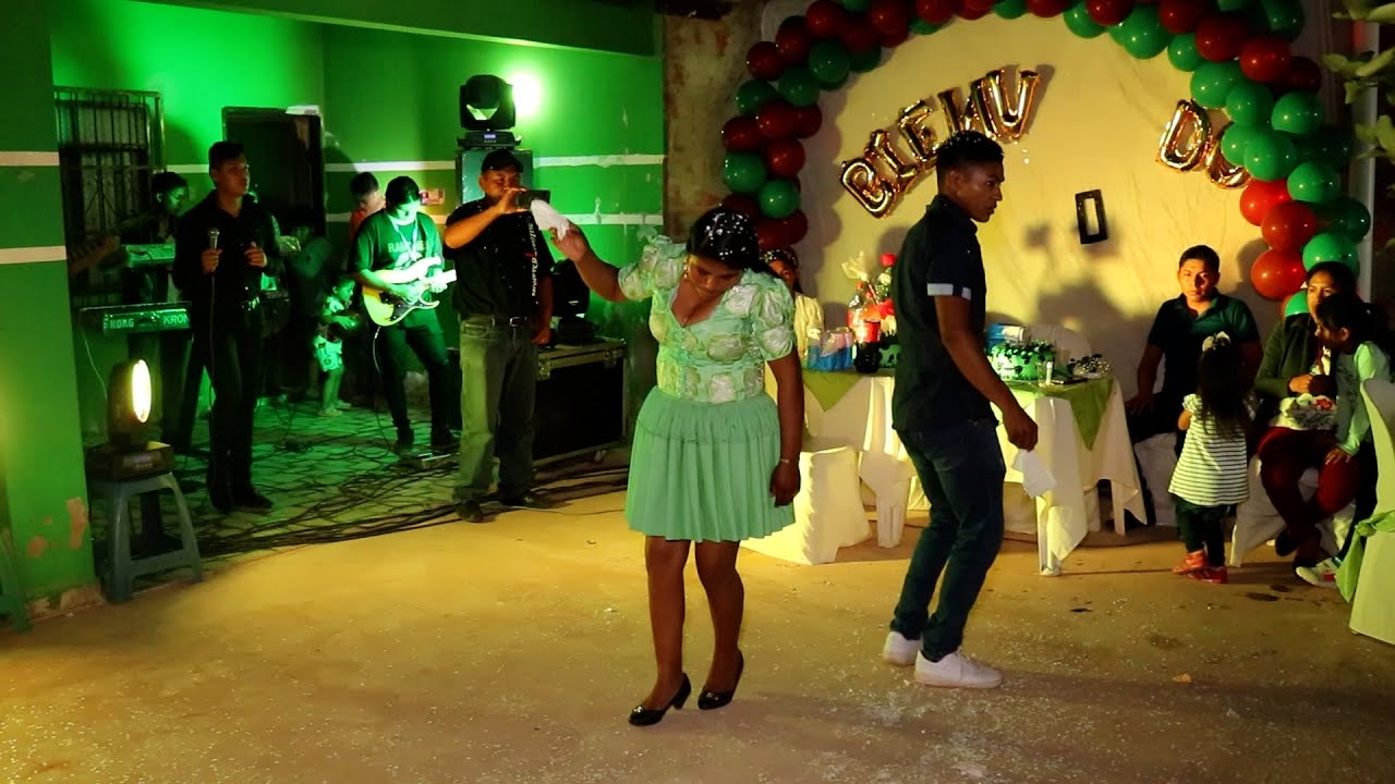 Cuecas Bolivianas con el grupo kodigo 5 , Contratos al 72174423