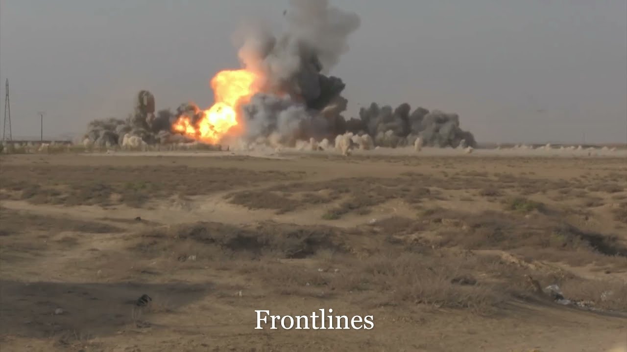 What does an explosion of 700 kg explosives look like