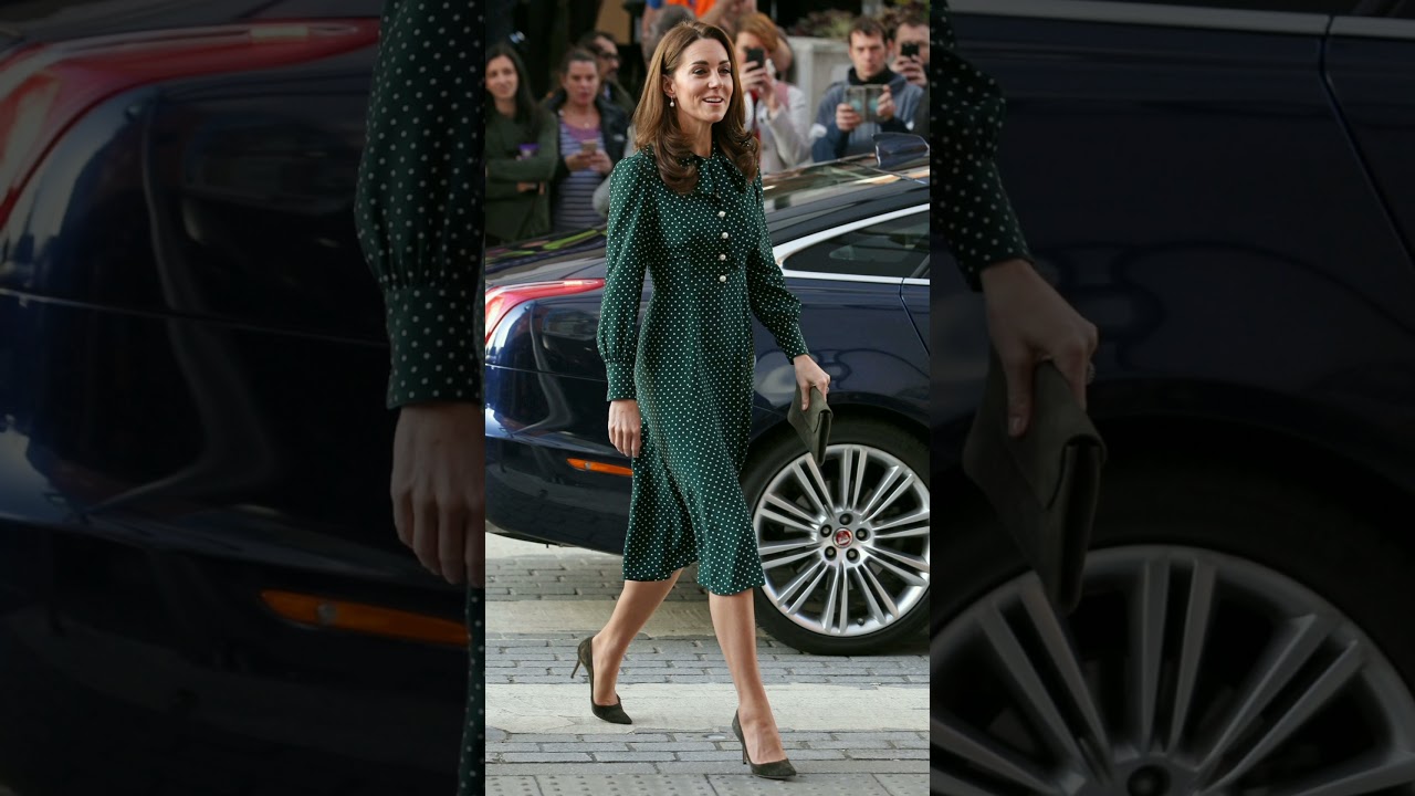 Midi dress ideas from Kate Middleton | #kate #katemiddleton #dress #style