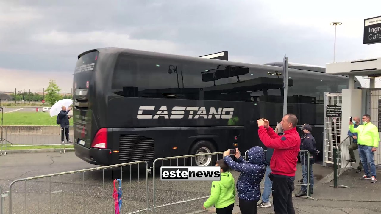 Juve-Milan, si riparte: l'arrivo dei pullman allo Stadium