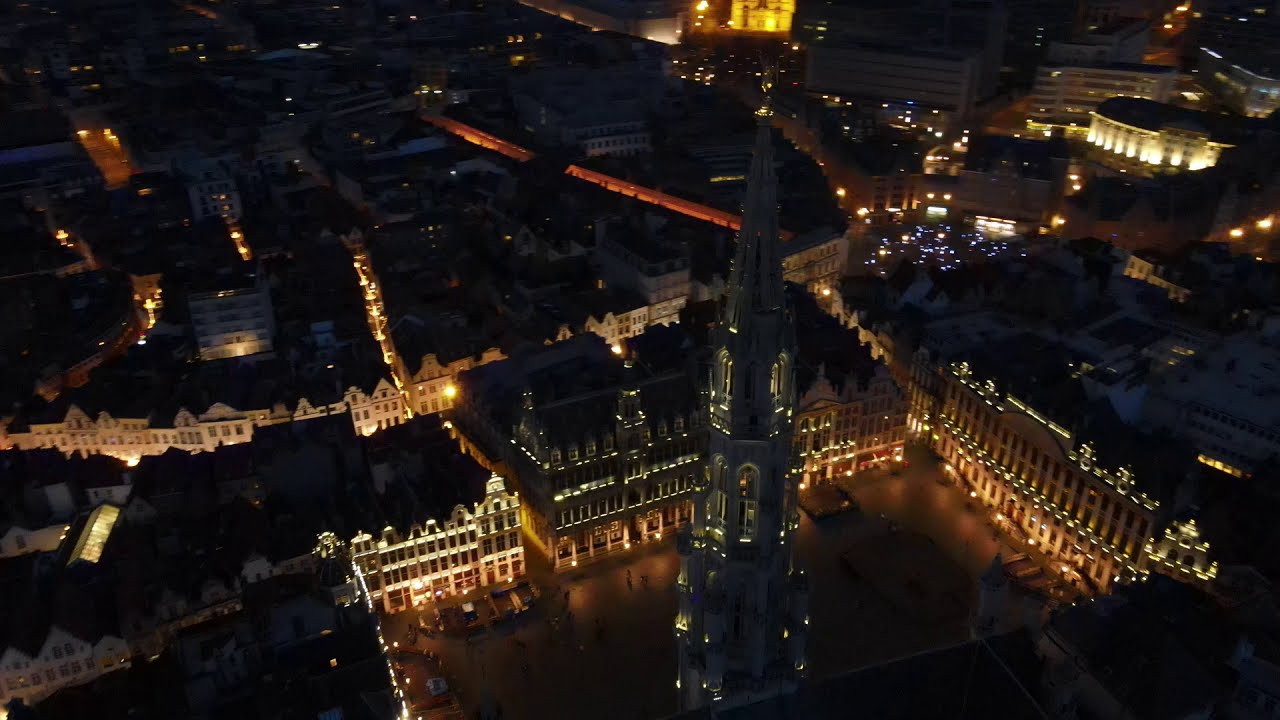 Most beautiful views on Grand Place Brussels from above!