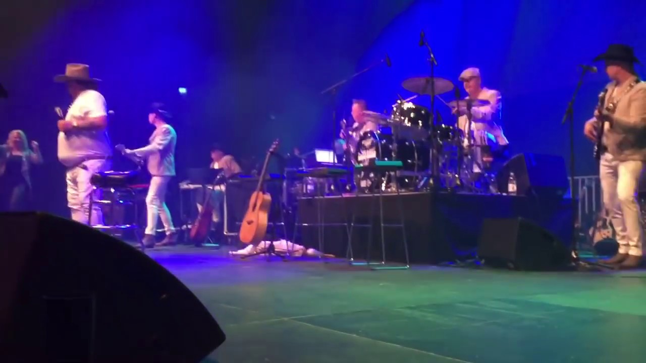 Lasse Stefanz/Helene Persson - Världens Lyckligaste Par - 5/1-2017 - Kristianstad Arena!