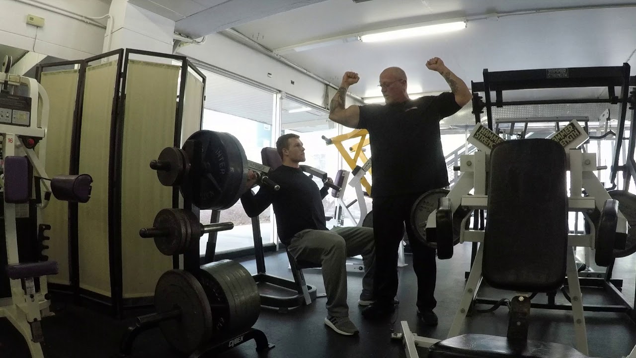 19  Cybex rotary shoulder press