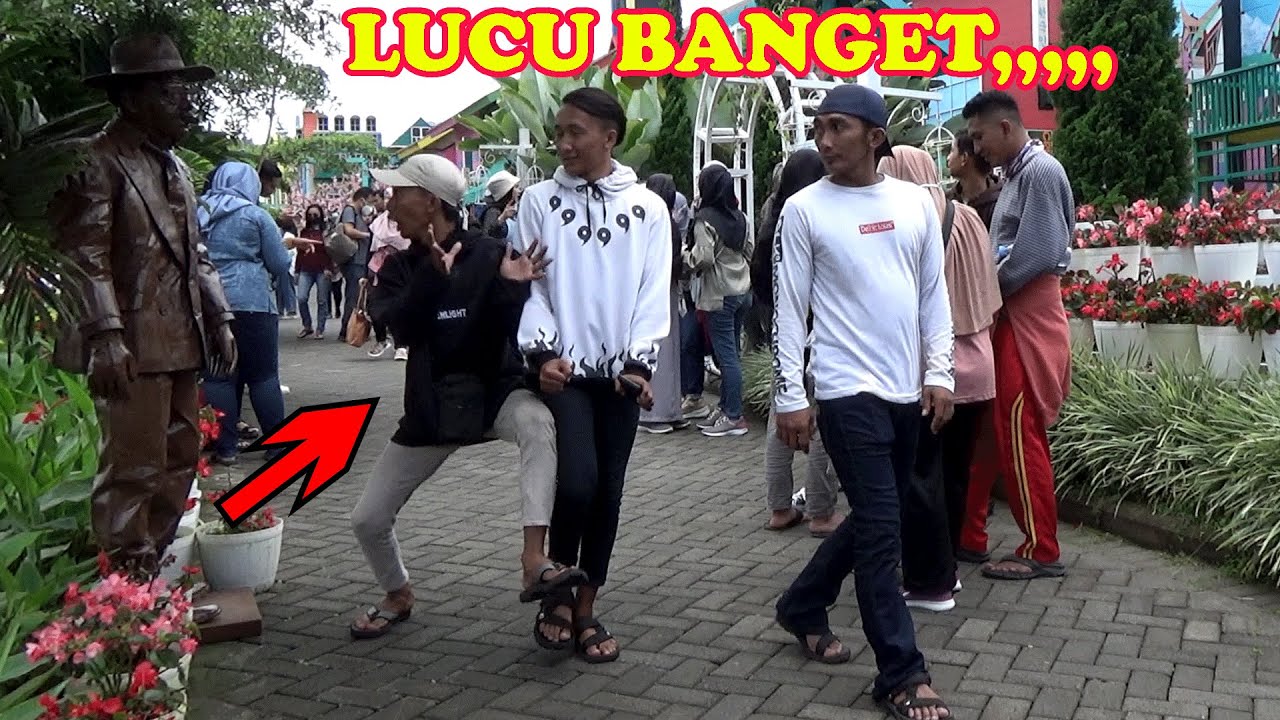 Patung unik bisa bergerak || Statue prank