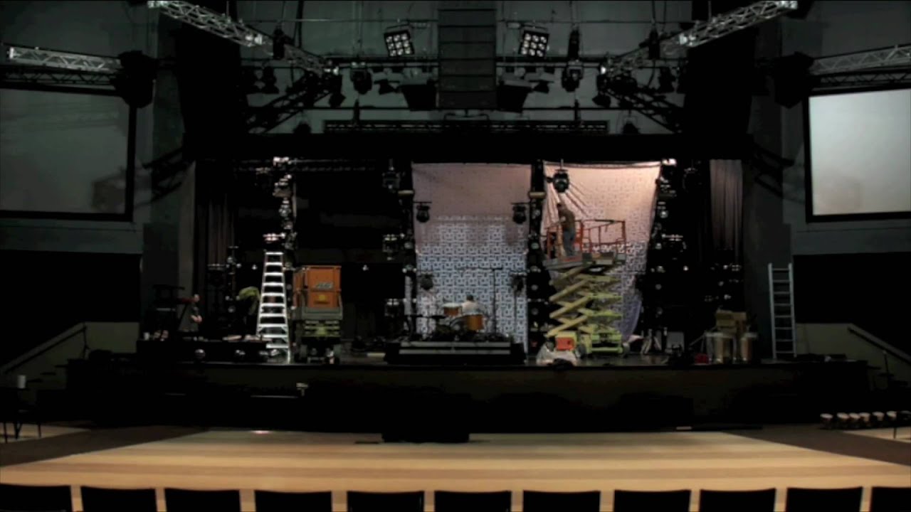 Buckhead Set Change - City to Truss and Fabric Set