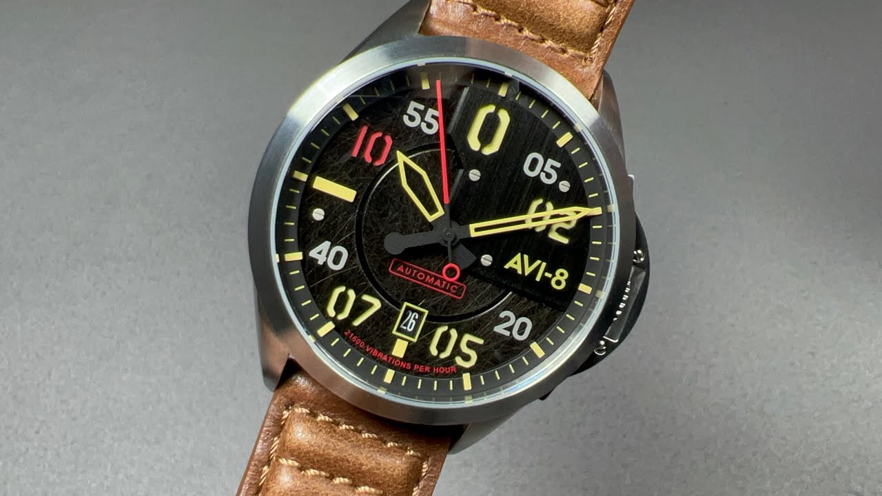 Un reloj de piloto único - AVI-8 P-51 Mustang Hitchcock (Review en Español)