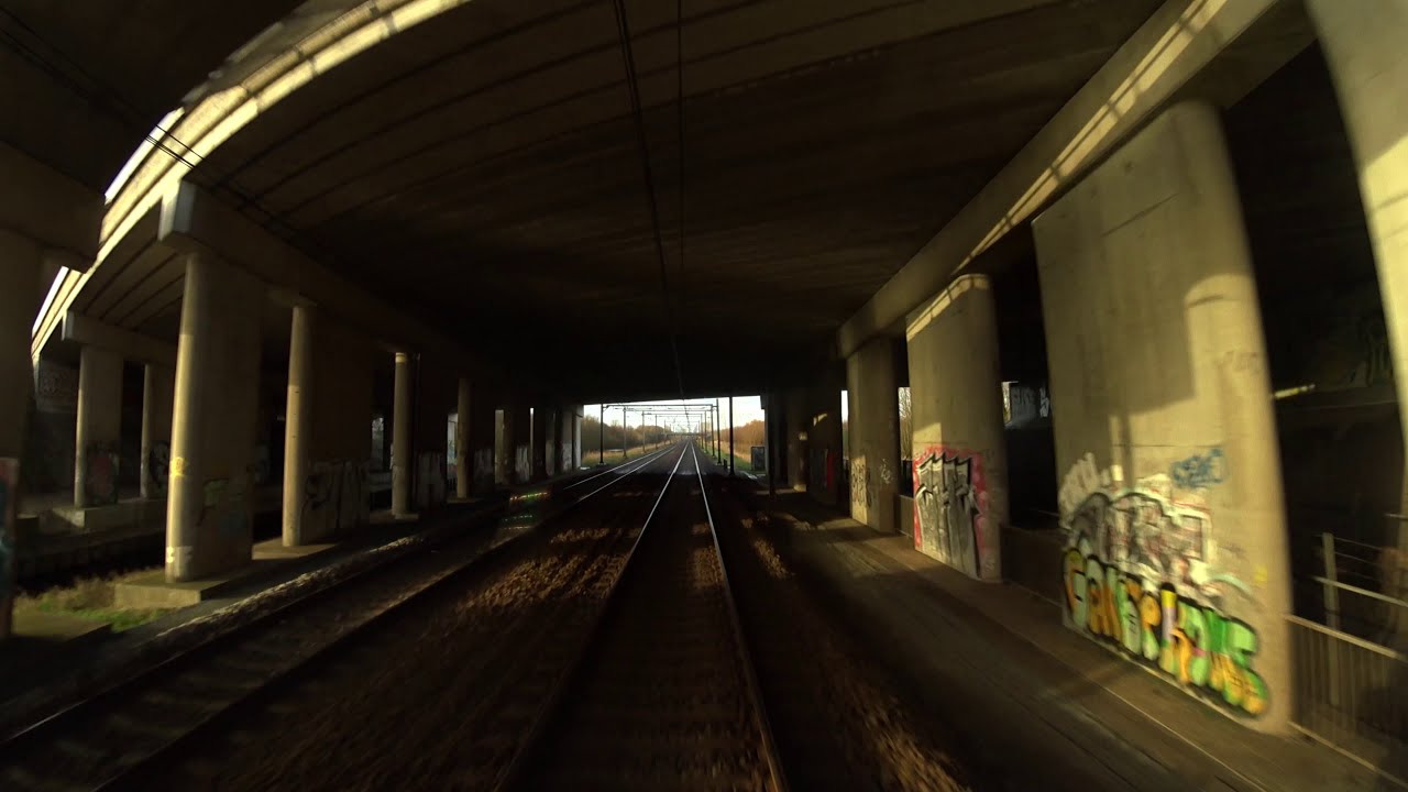 A train driver's view: Hoorn - Haarlem, SGM, 18-Jan-2020.