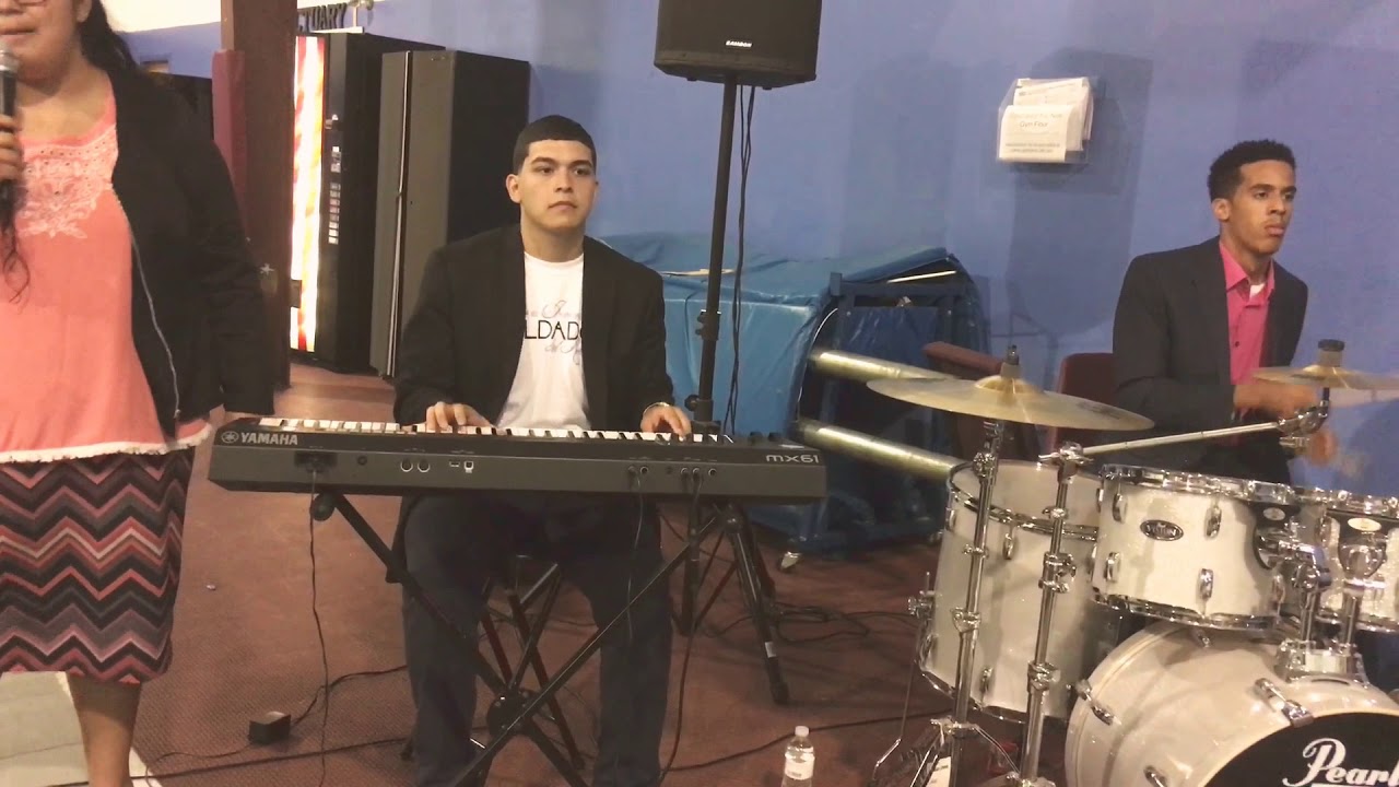 Worship + Ministracion
