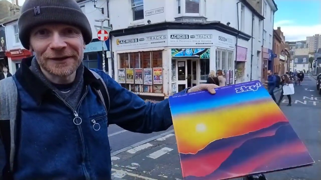 The Bro - Crate / Record digging in Brighton - got me some nice Warp Records 😎