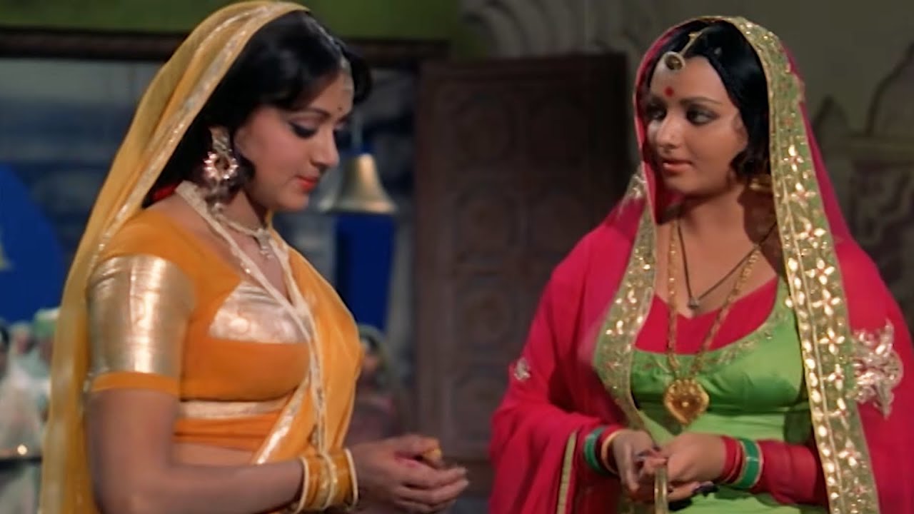 तुम मेरे पति पर डोरे डालना बंद कर दो समझी ! - Hema Malini - Emotional Scene