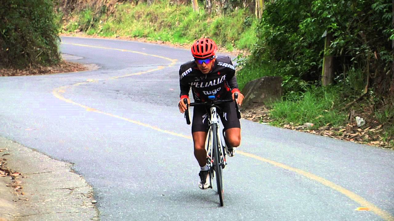 Cr&oacute;nica 8 Treinta Brandon Rivera