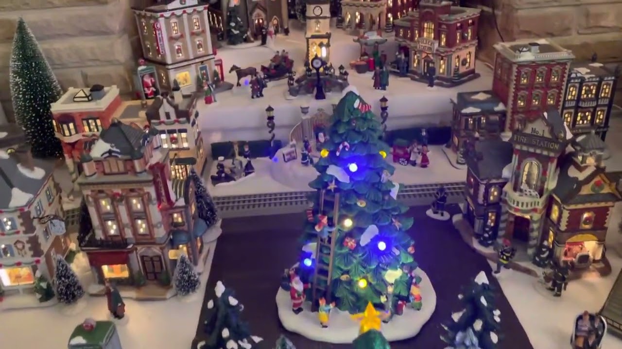 Wayne St Nicholas Square Christmas village and train 2022