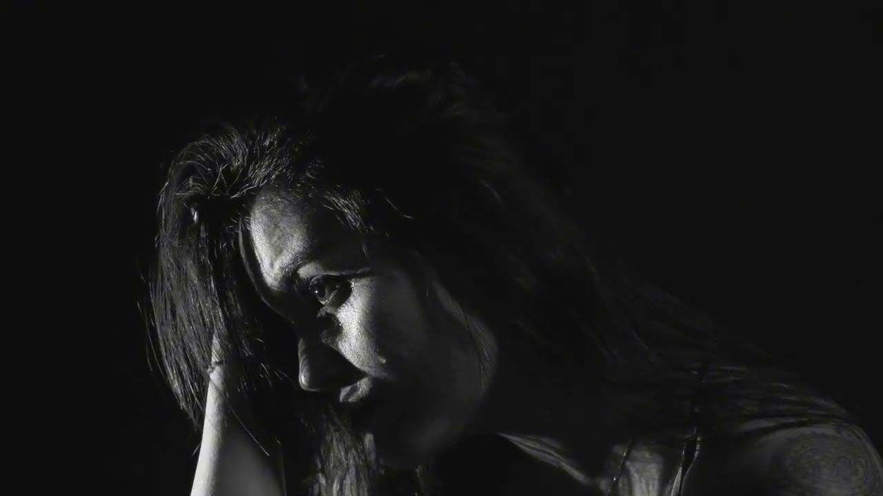 Dogslife, Nashville Nash - Lontano da me (Official Visual)