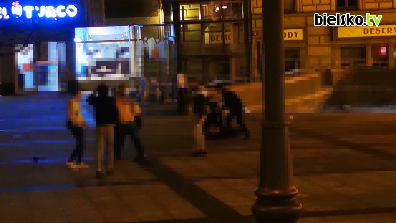 Bijatyka na placu Chrobrego - 28.05.2020 r., godz. 22.00