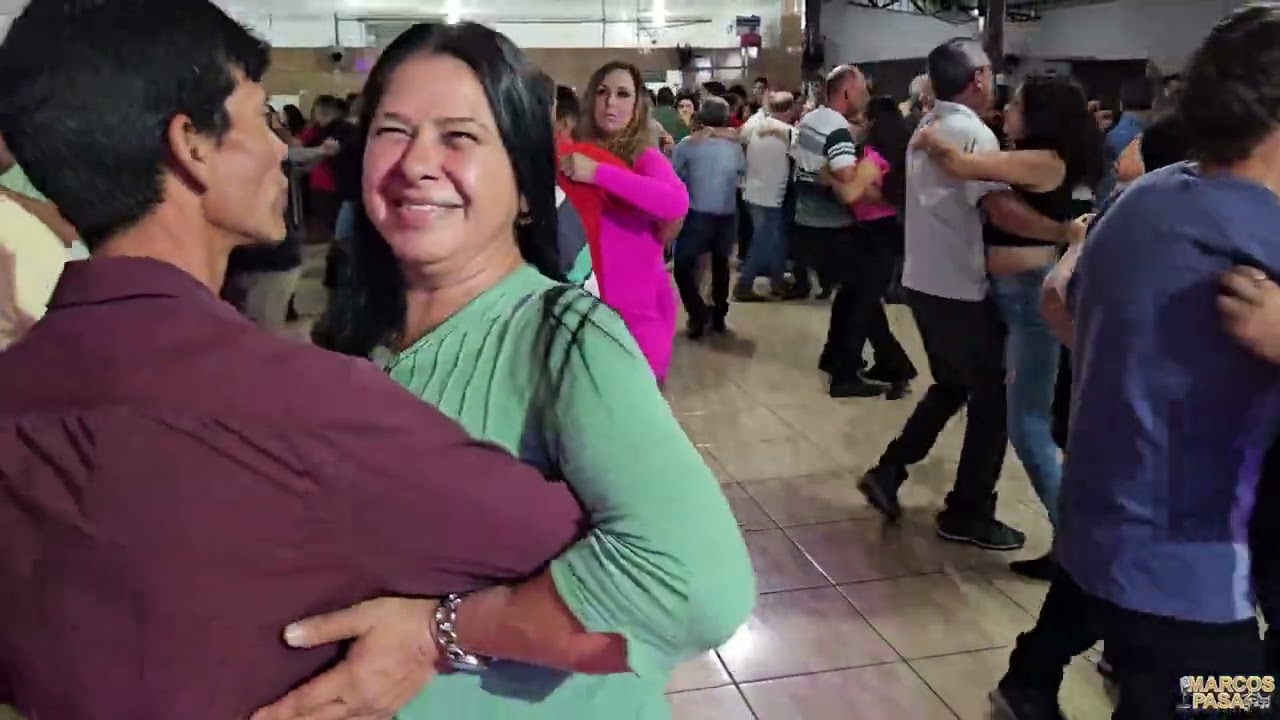Se Embora Dançar essa com Marcos Pasa No Forró AO VIVO