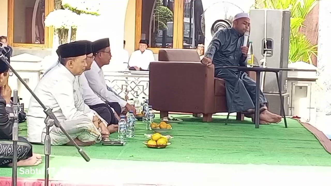 CERAMAH KERAS TAPI LUCU