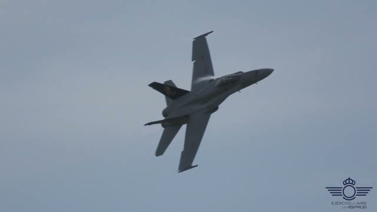 ¡Un F-18 del Ala 15 al límite!