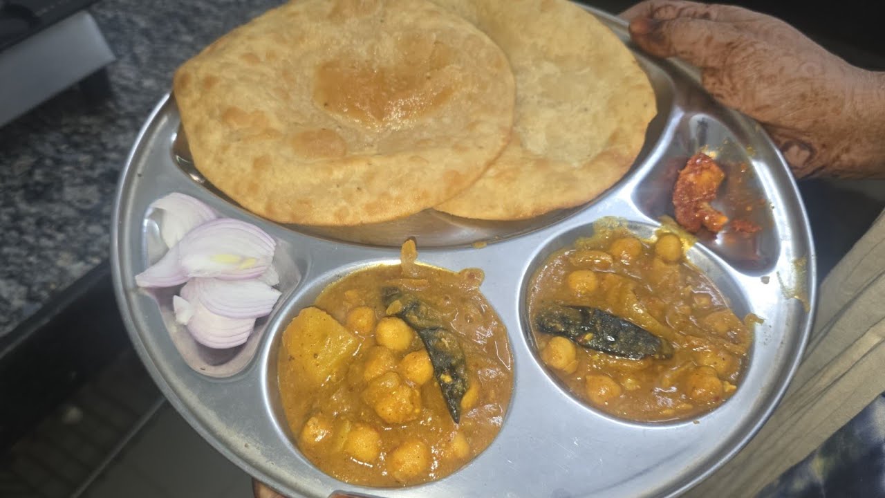 Punjabi chole bhature |Nidaskitchen07|