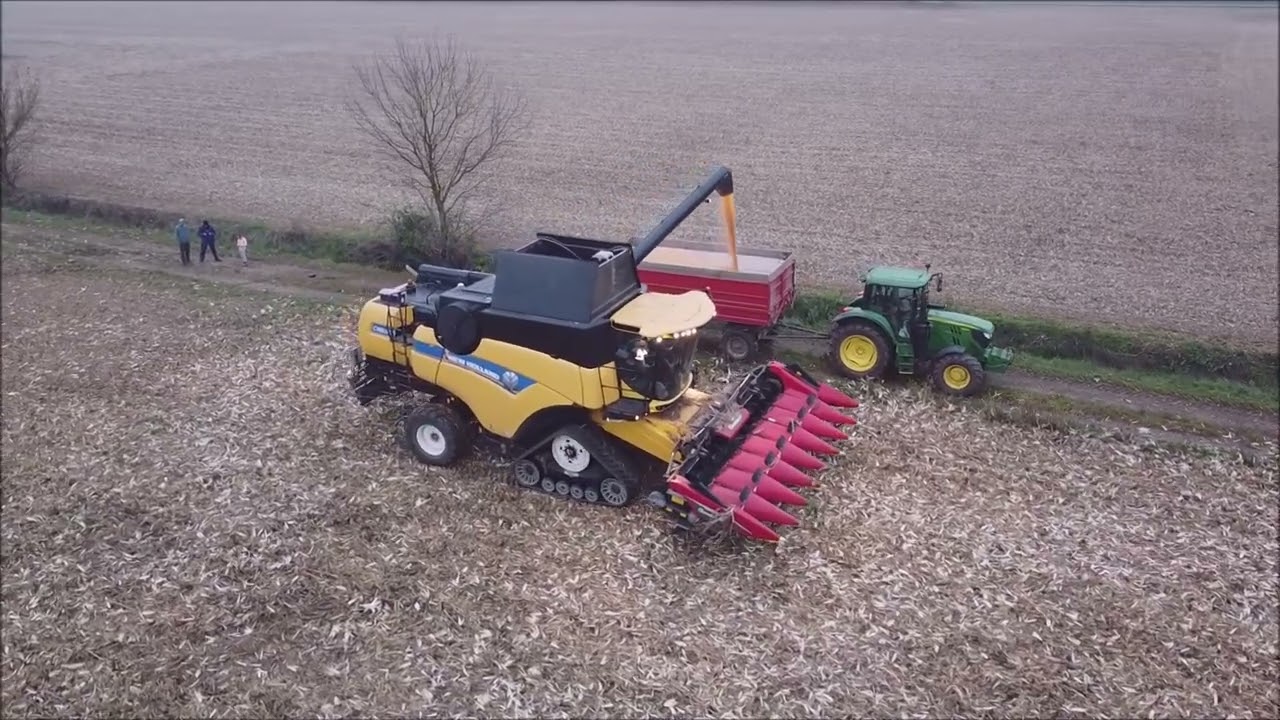 Kukorica aratás 2022. New Holland CR8.90/New Holland CX8.90.
