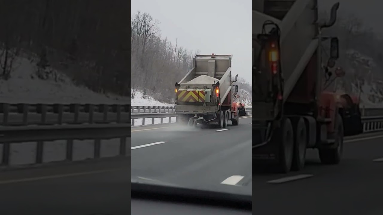 TRUCK PUTTING SALT ON THE ROAD!! 