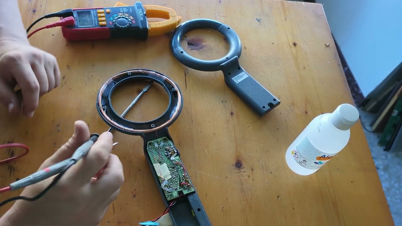 reparando detector de metales