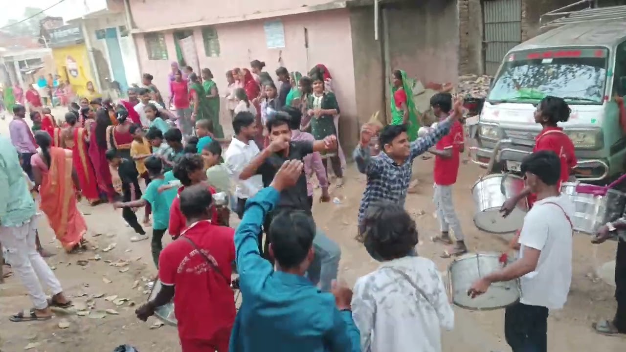 शादी में गिरधारी लेकर आए 👍😛 #video shadi devpuji Dance #shadi #love 